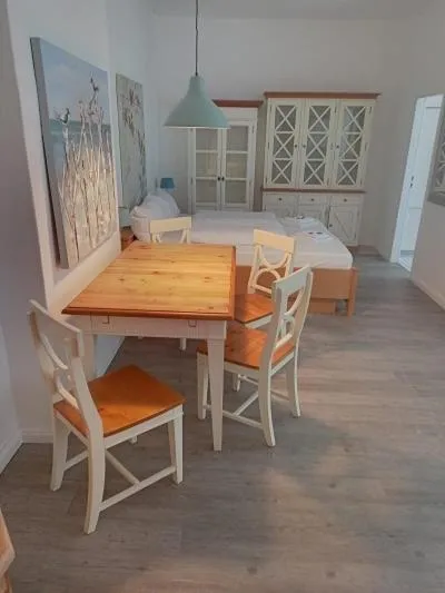 Image 5 of 1 Zimmer-Apartment 21 Saseler Markt Erdgeschoss