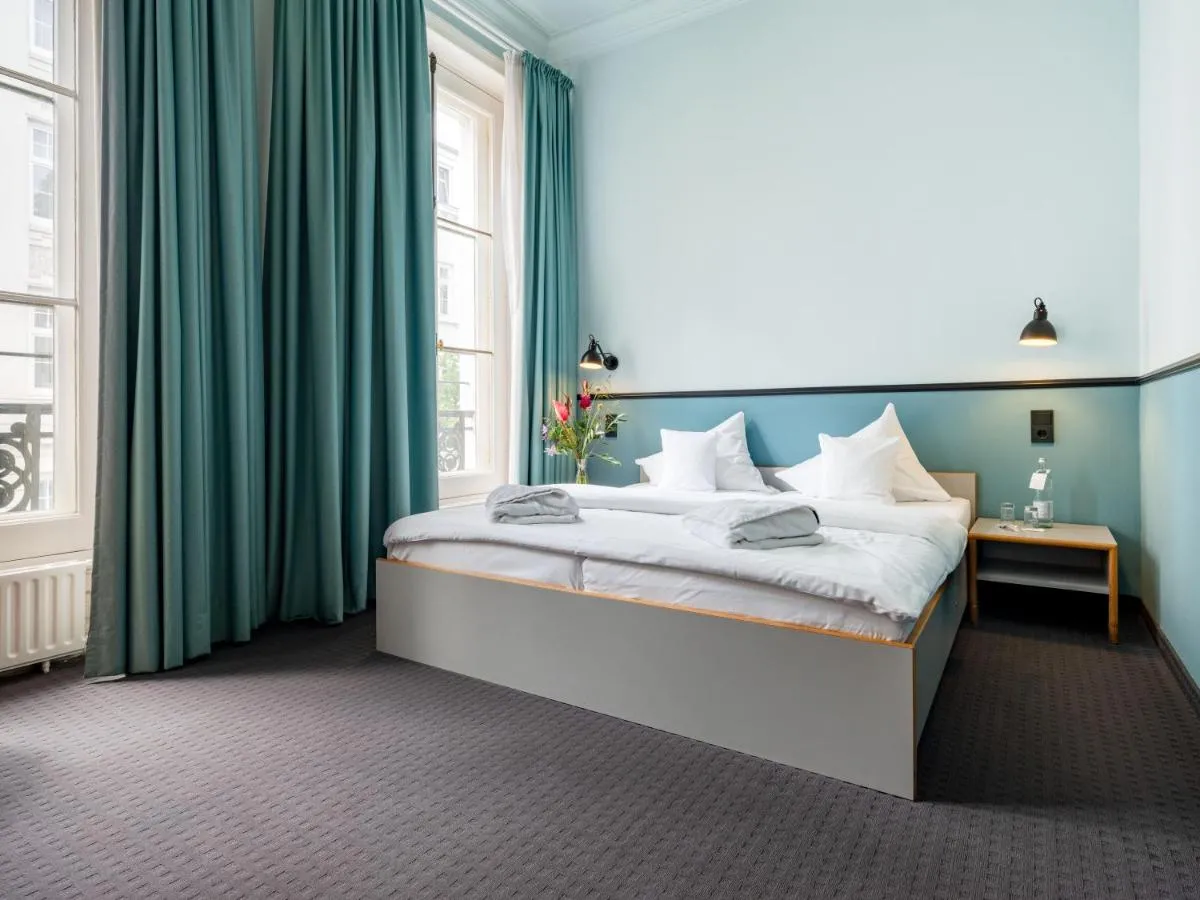 Image 4 of Aussen Alster Hotel