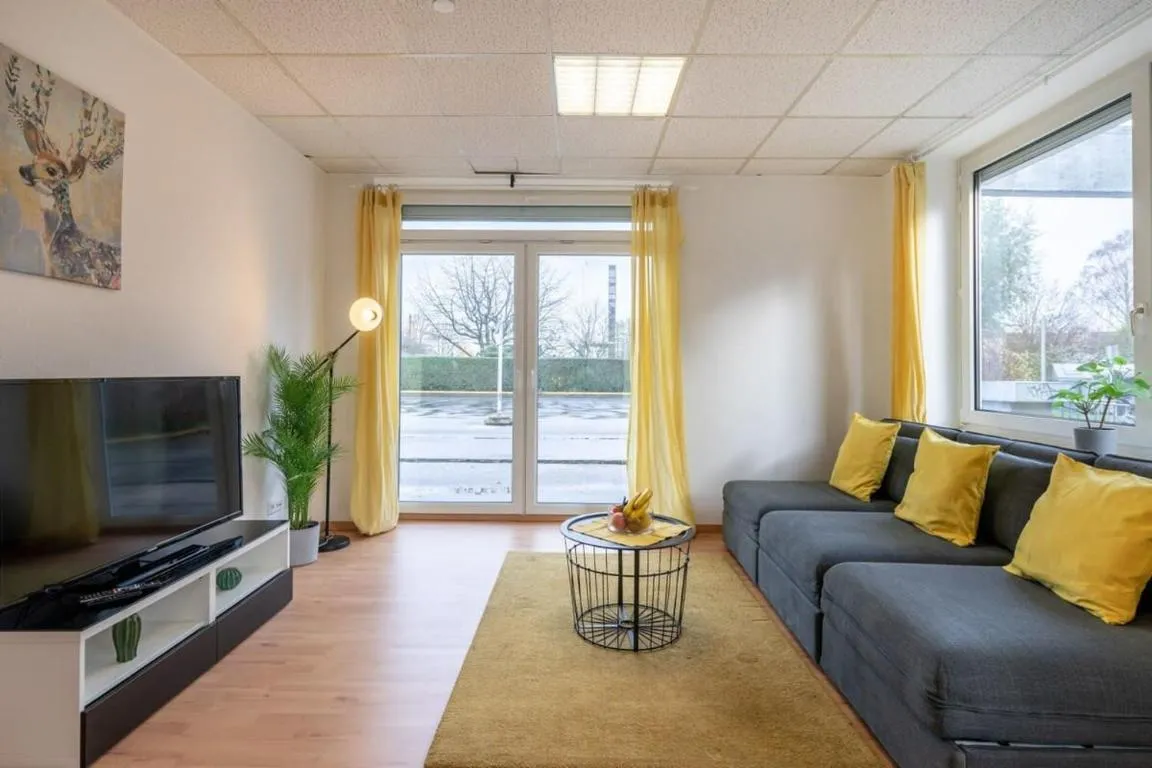 Image of Beautiful 2 Bedroom Apartment incl Parking
