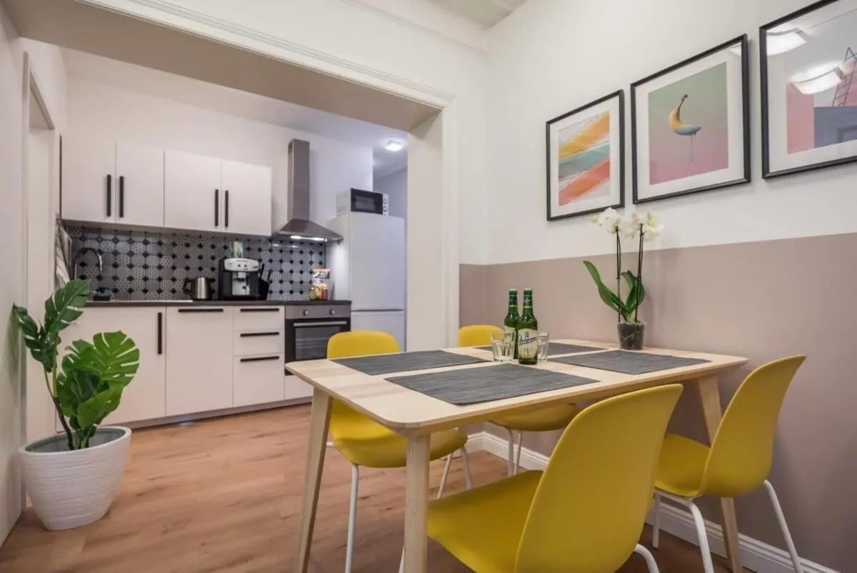 Image 3 of Charming Apartment in prime location