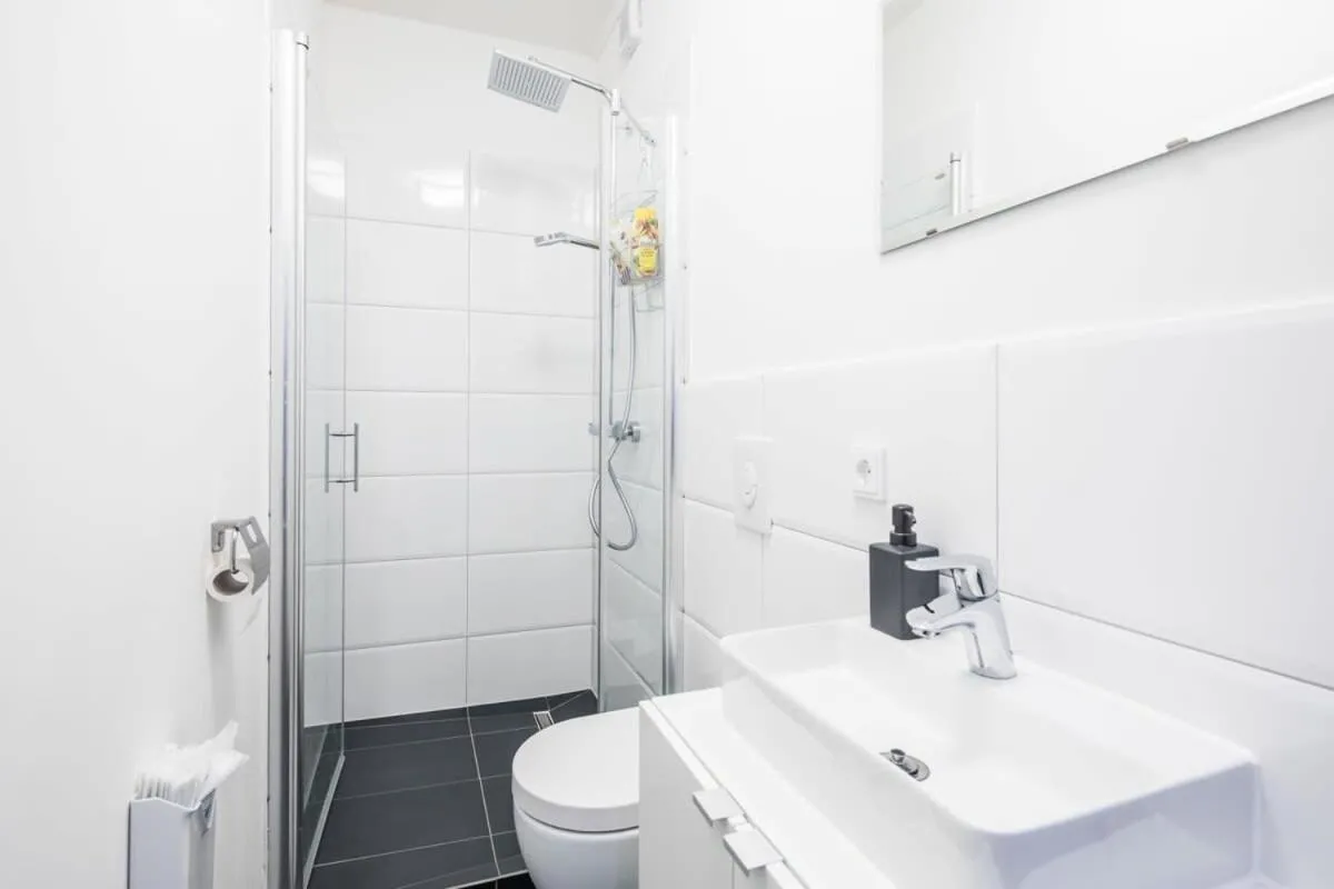 Image 2 of Charming Apartment in prime location