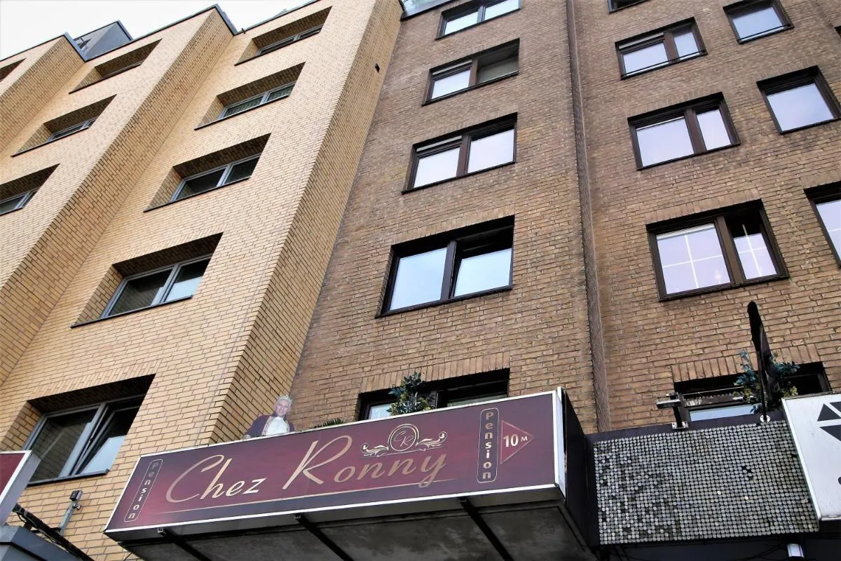 Image 5 of Chez-Ronny