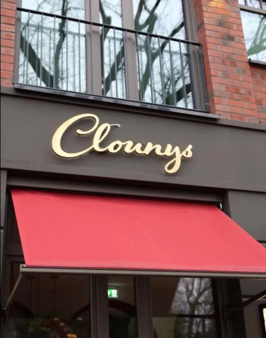 Image 4 of Clounys Hotel