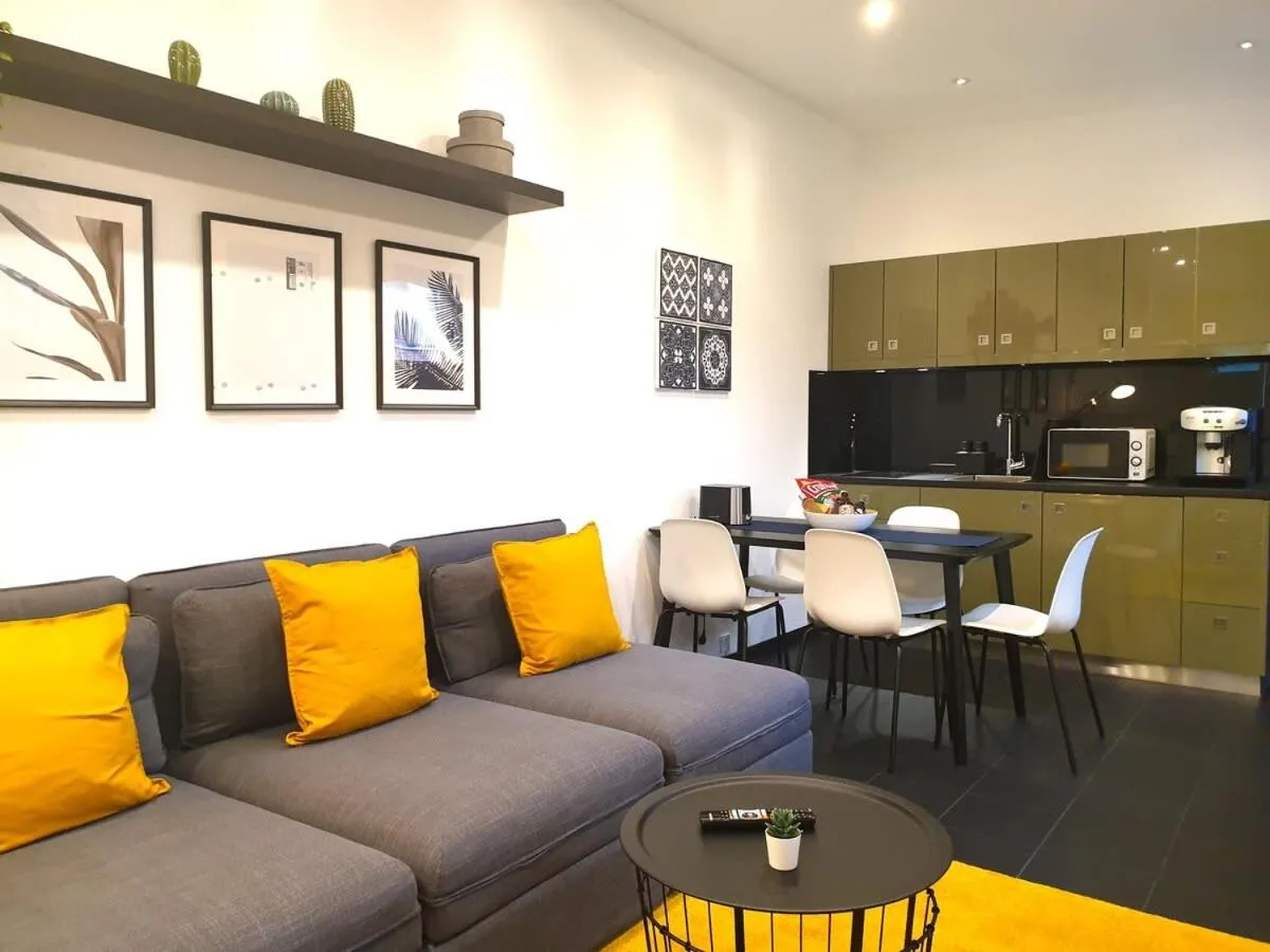 Image 3 of Cosy Studio with Private Parking