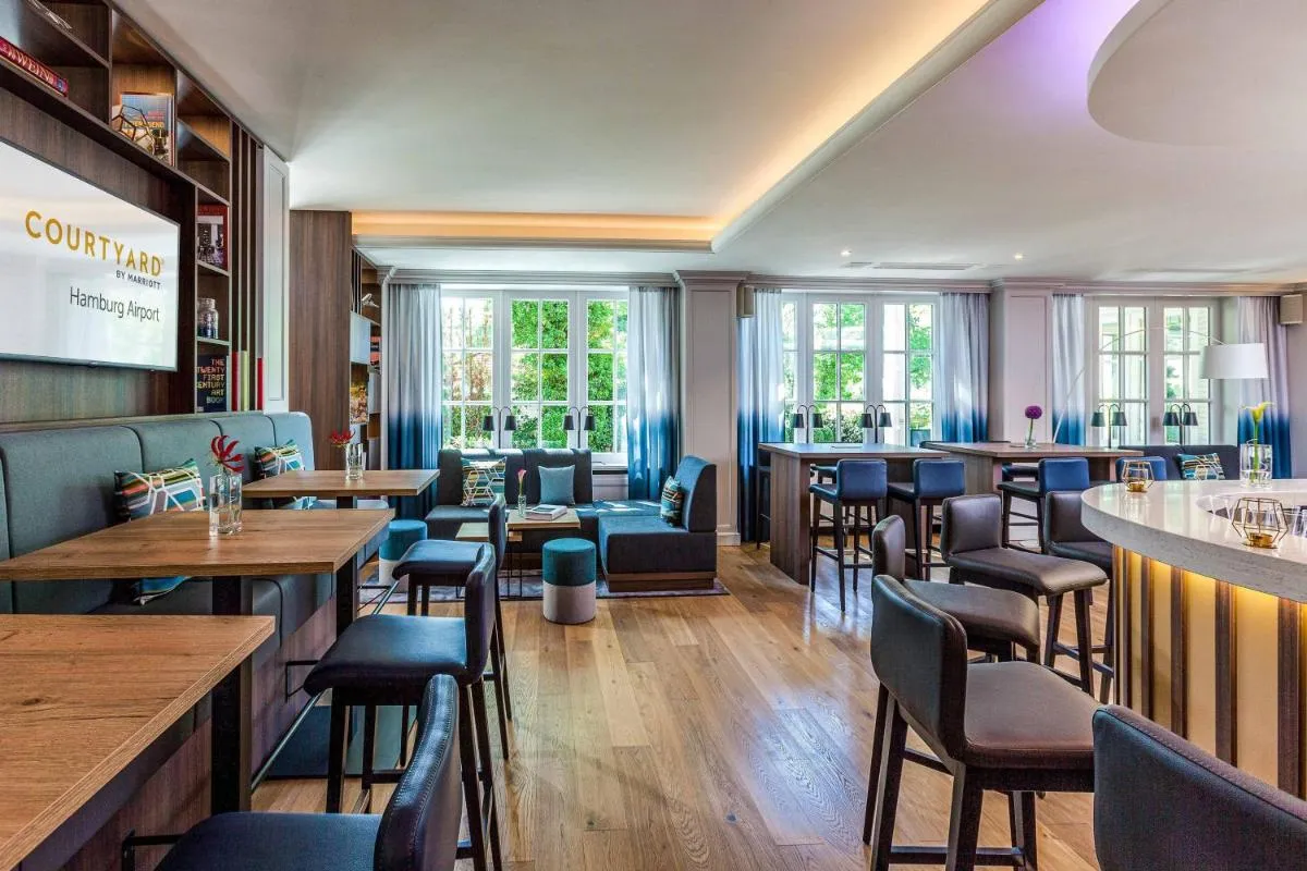 Image 4 of Courtyard by Marriott Hamburg Airport