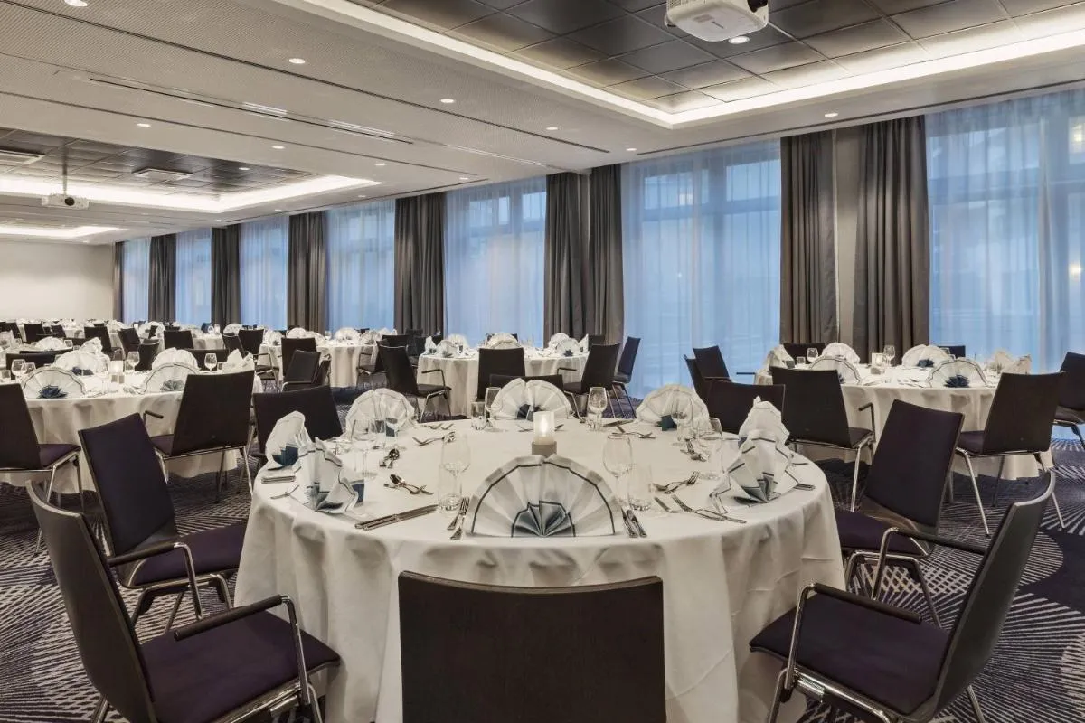 Image 6 of Courtyard by Marriott Hamburg City