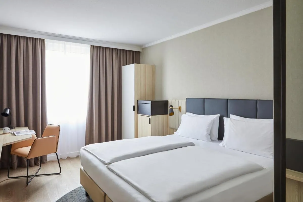 Image 2 of Crowne Plaza Hamburg-City Alster, an IHG Hotel