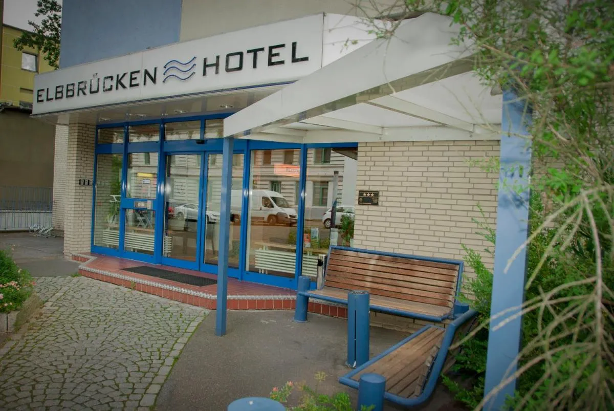 Image 2 of Elbbrücken Hotel