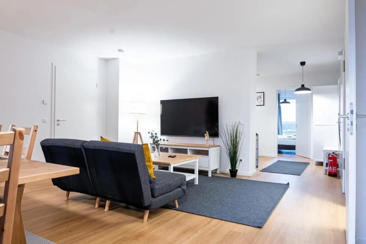 Image 4 of Four Bedroom in urban location