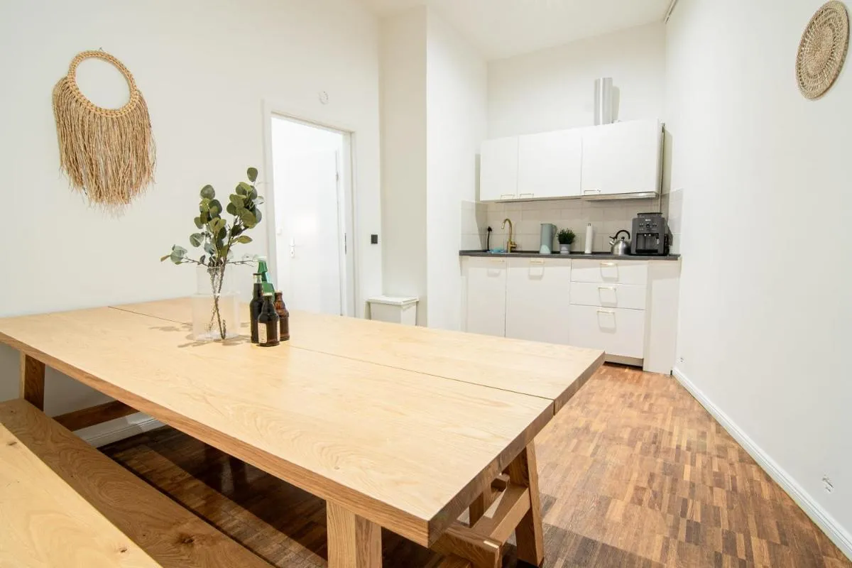 Image 2 of Hamburg – 2 Bedrooms for up to 11 guests