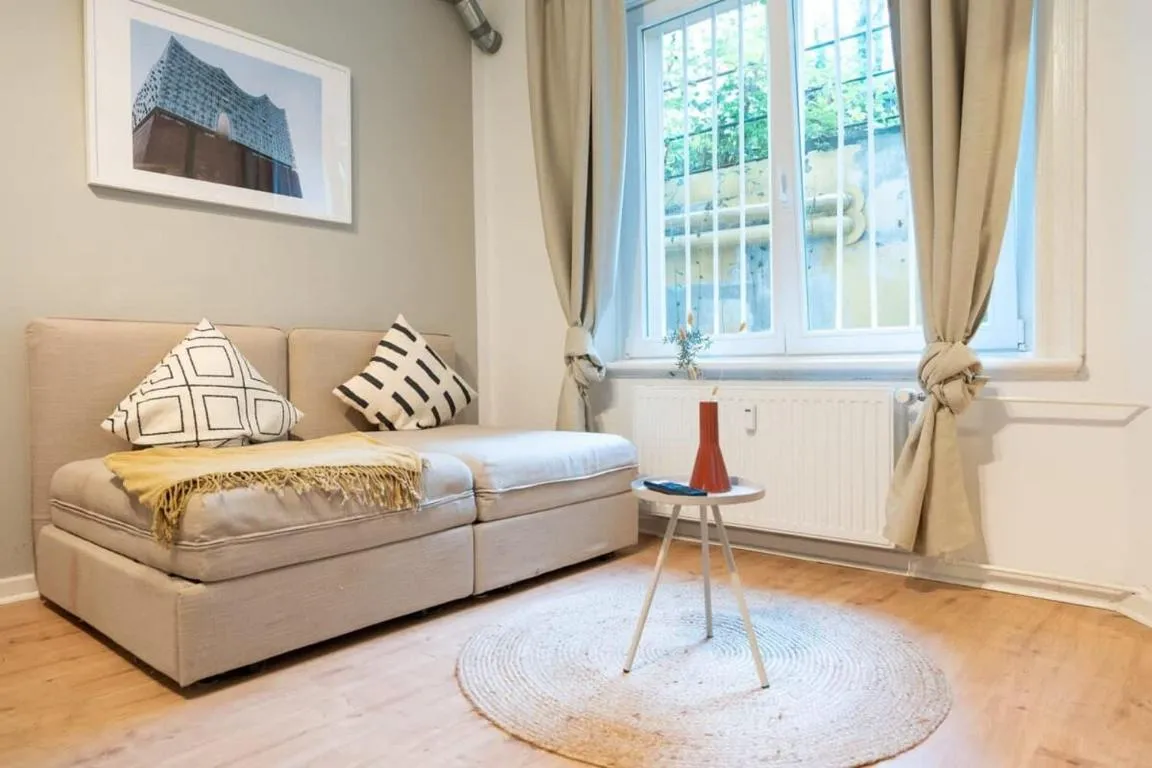 Image of Hamburg City Apartment for 4