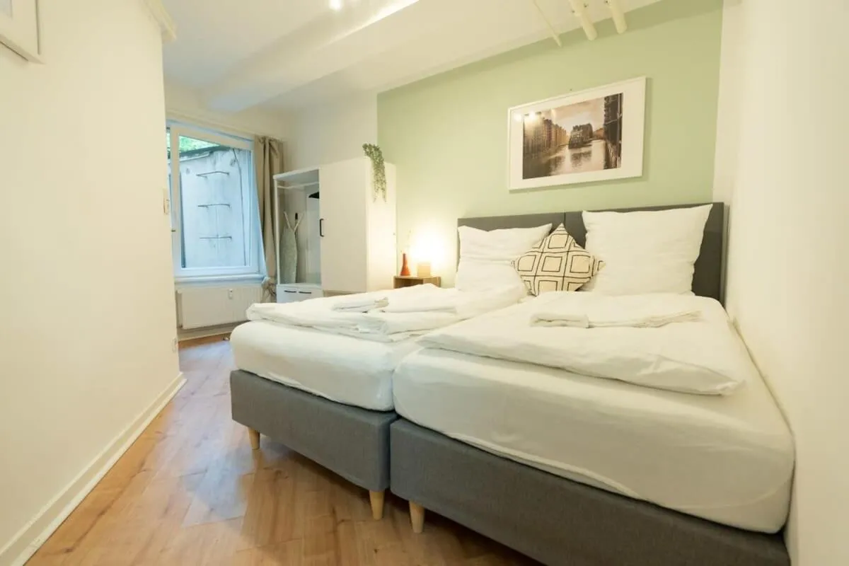 Image 1 of Hamburg City Apartment for 4