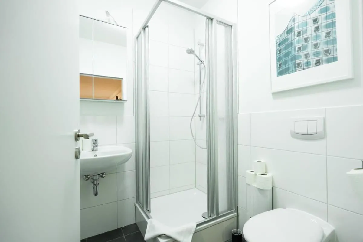 Image 6 of Hamburg City Center Apartment