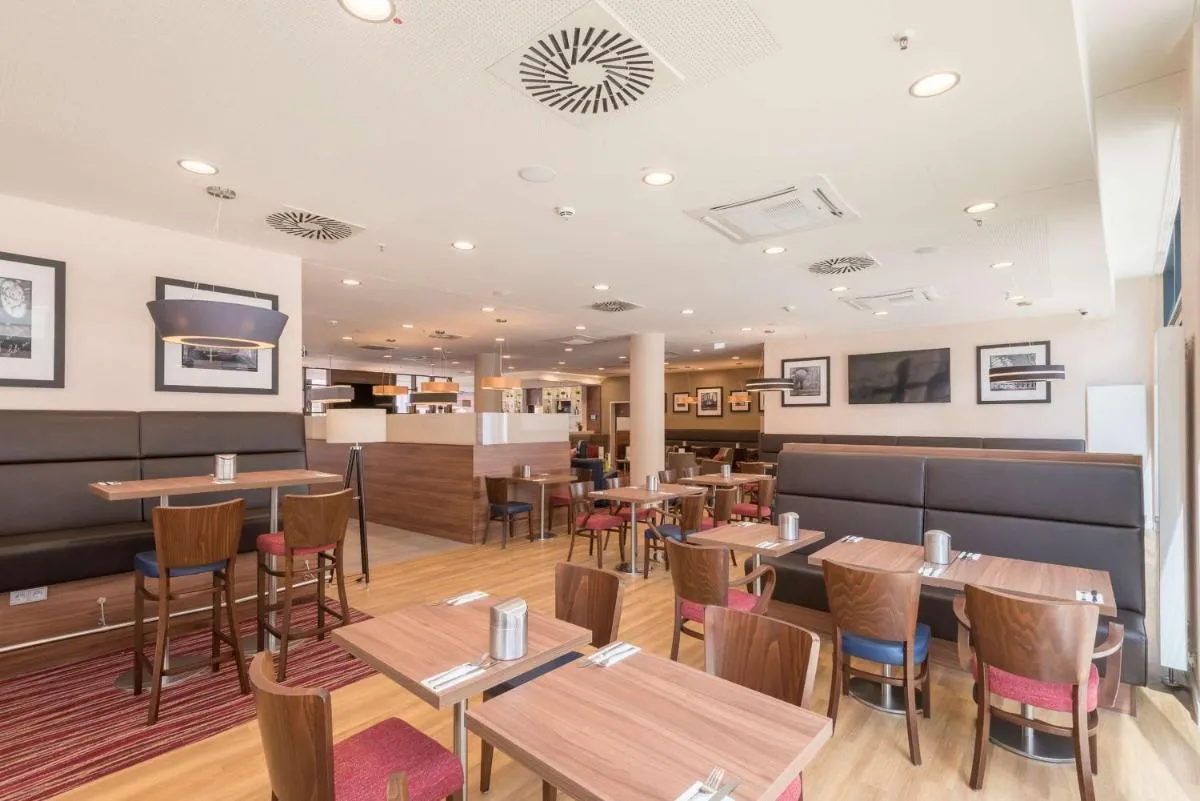 Image 3 of Hampton By Hilton Hamburg City Centre