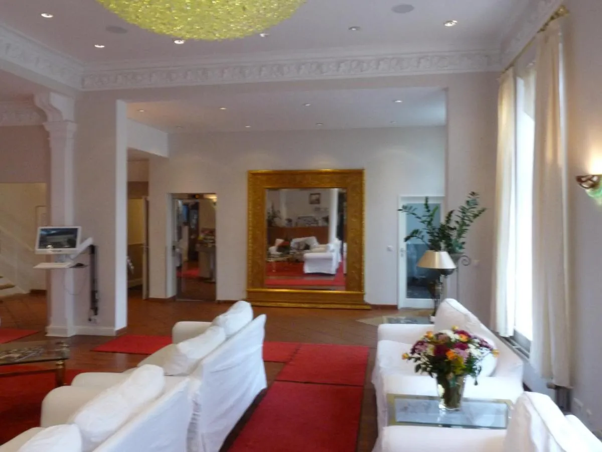 Image 3 of Hotel Commodore