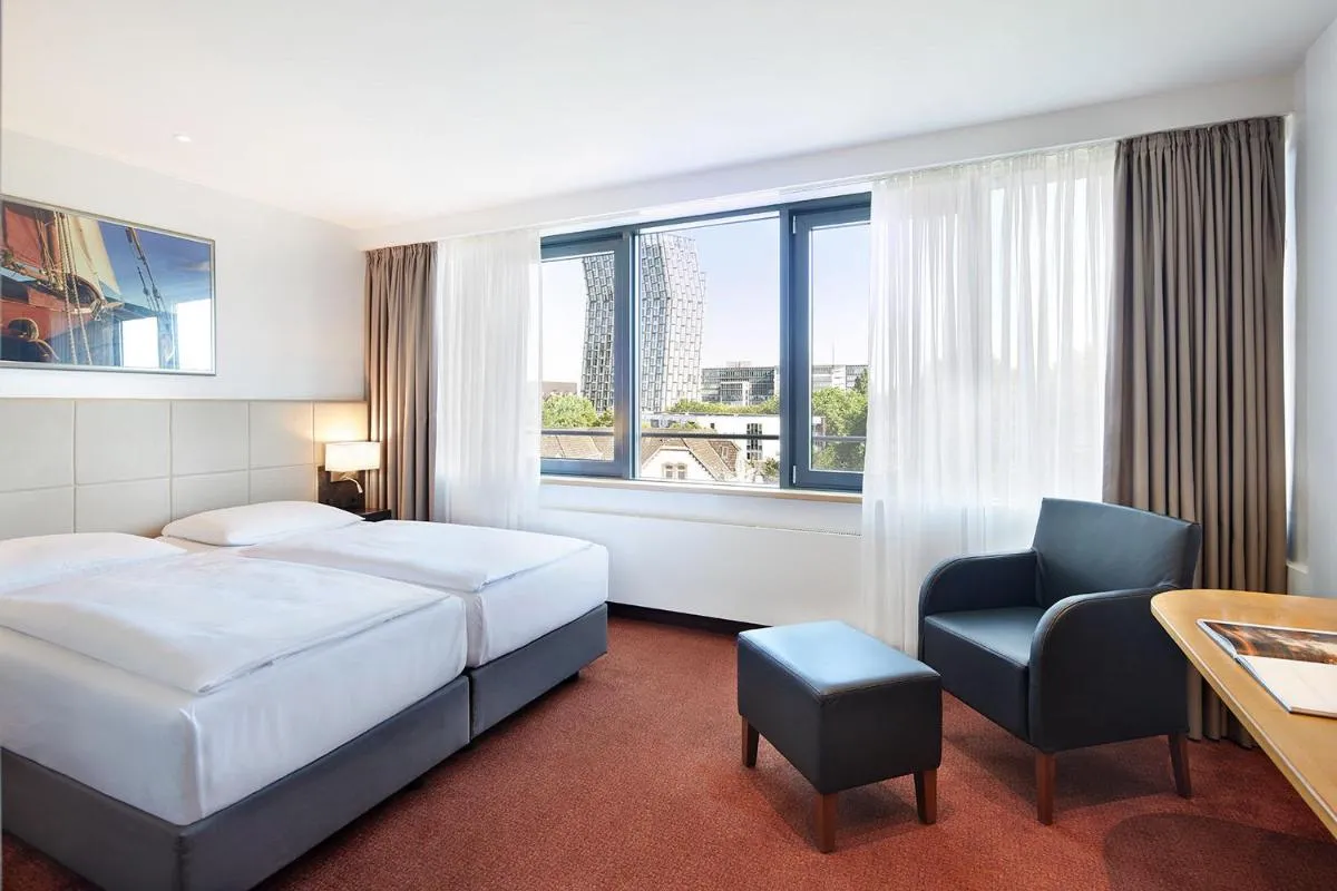 Image 4 of Hotel Hafen Hamburg