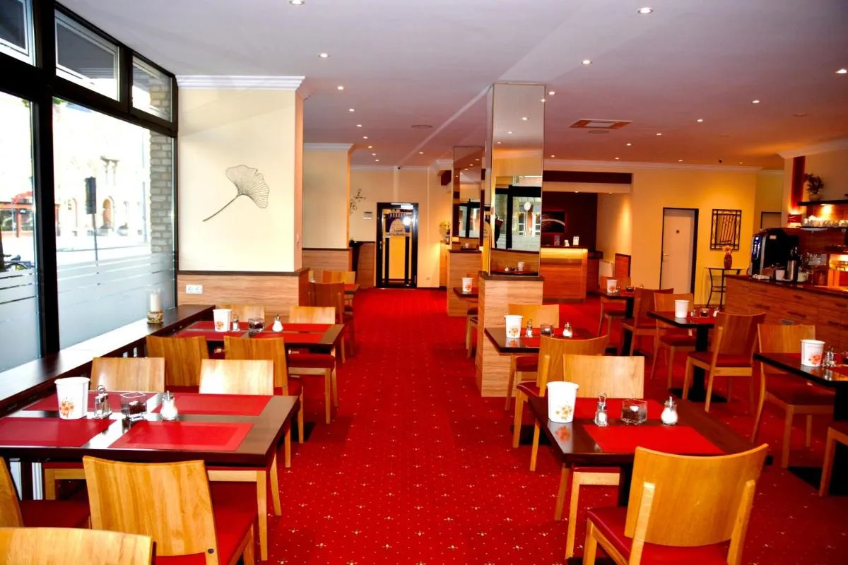 Image 3 of Hotel Harburger Hof