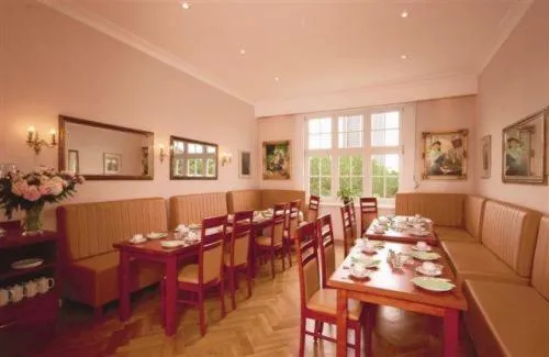 Image 2 of Hotel Preuss im Dammtorpalais