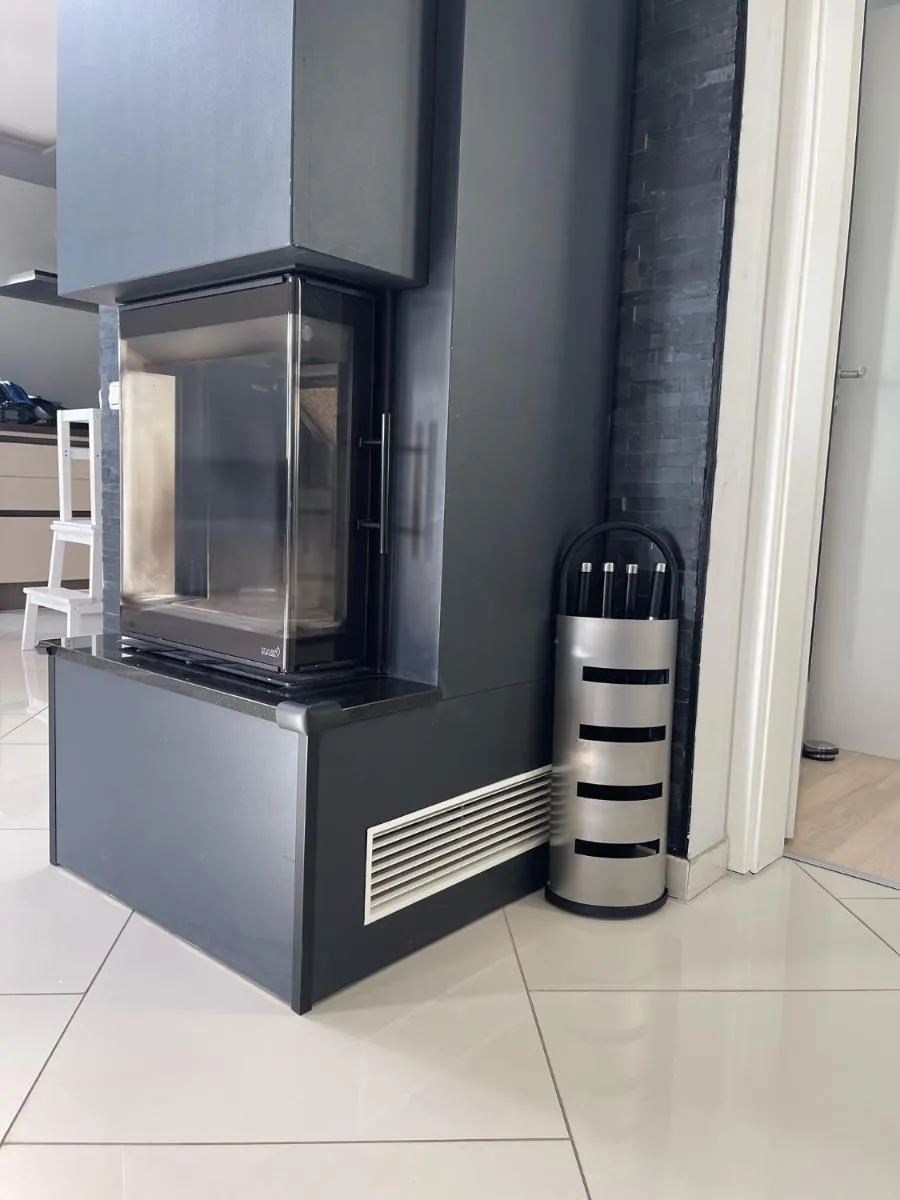 Image 5 of InselSuites FinkenNest Airbus Finkenkwerder 125 m2 Kamin Whirpool
