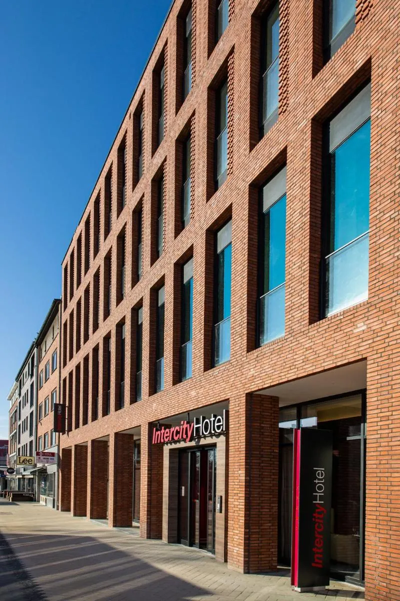 Image 3 of IntercityHotel Hamburg-Barmbek