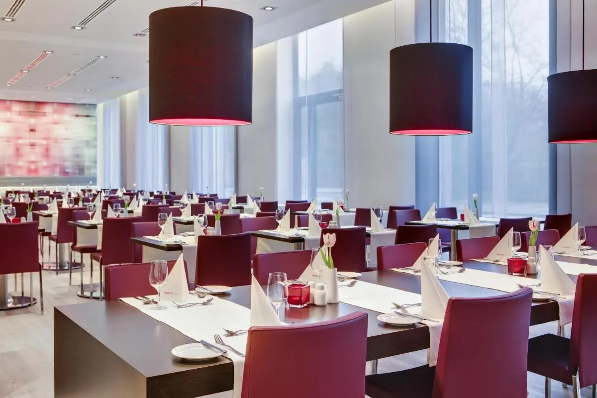 Image 3 of IntercityHotel Hamburg Dammtor-Messe
