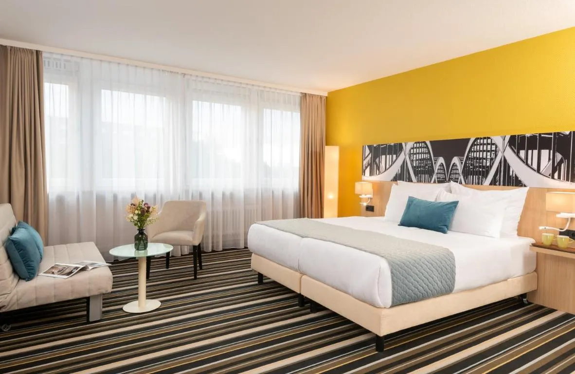 Image of Leonardo Hotel Hamburg Elbbrücken