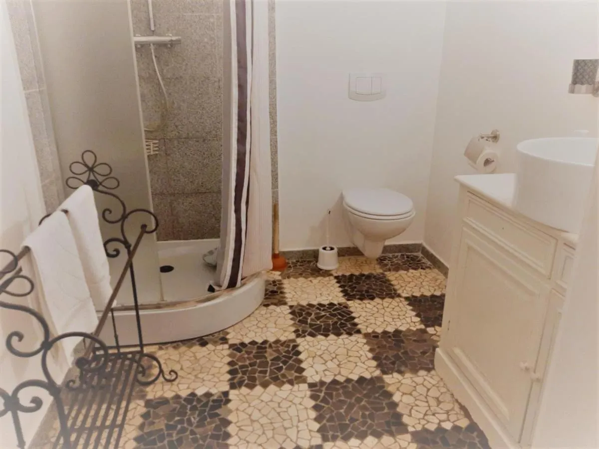 Image 5 of Mehrbett-Apartment 1 Citynah, einfache Ausstattung