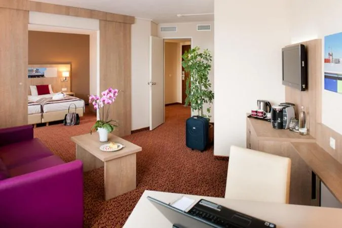 Image 5 of Mercure Hotel Hamburg am Volkspark