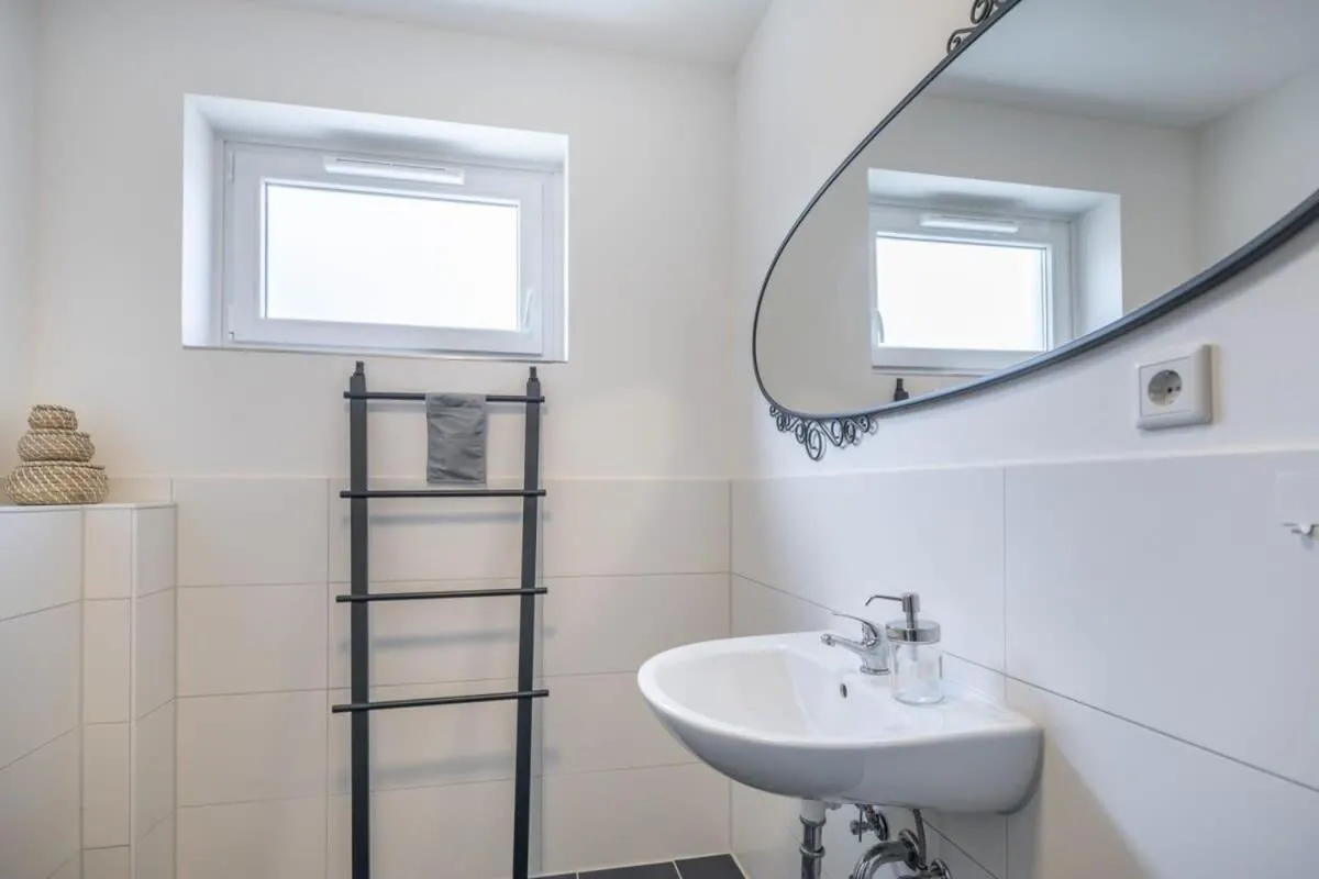 Image 6 of Modern Apartment for 6 close to the Schanzenviertel – Unit 2