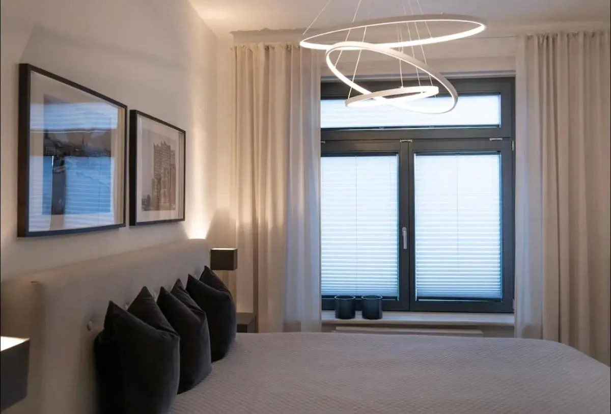 Image 2 of Modern, ruhig, gemütlich: 2 Zimmer Wohnung in bester Lage nahe Alster + Stadtpark