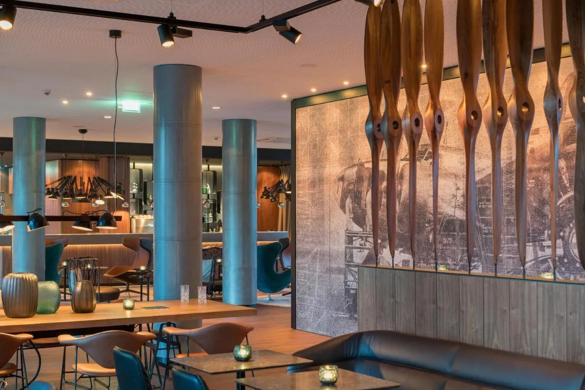 Image 3 of Motel One Hamburg Airport