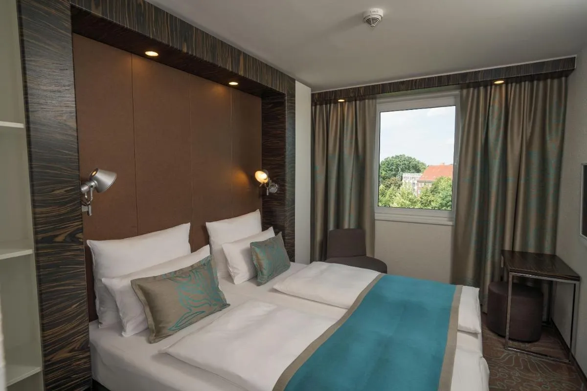 Image 1 of Motel One Hamburg Airport