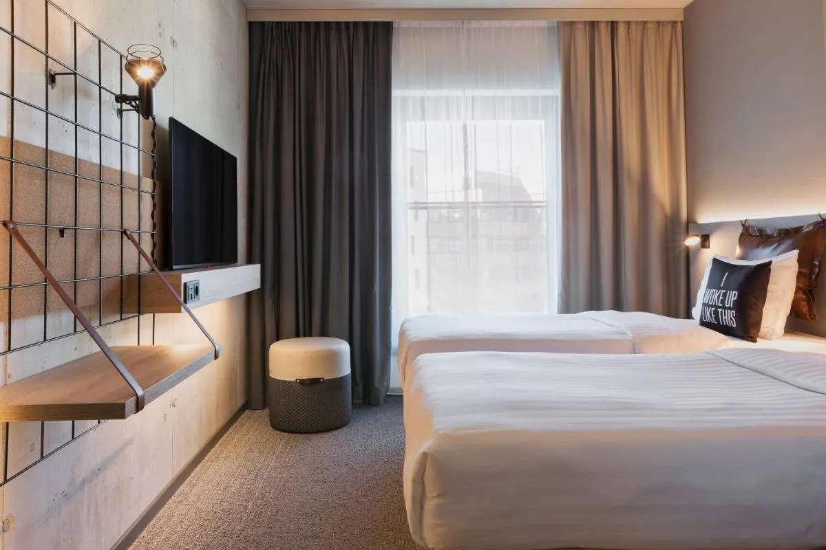 Image 6 of Moxy Hamburg City