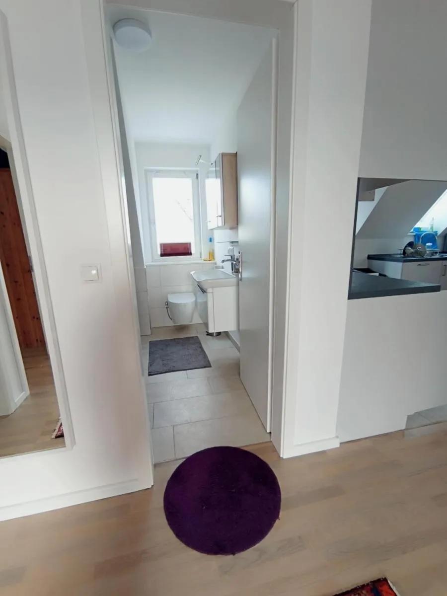Image 2 of Peaceful Apartment- 3 Zi- Loggia & Garden in Blankenese-
