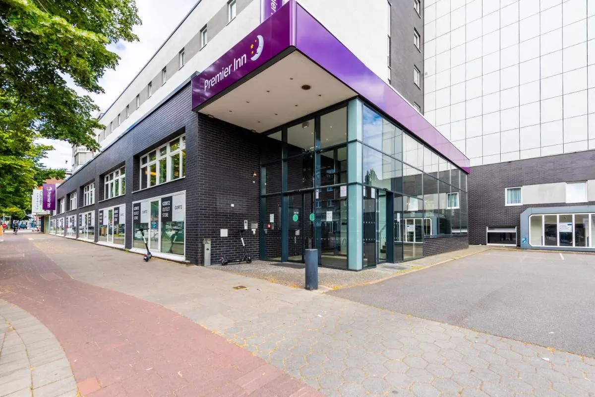 Image 5 of Premier Inn Hamburg City Alster
