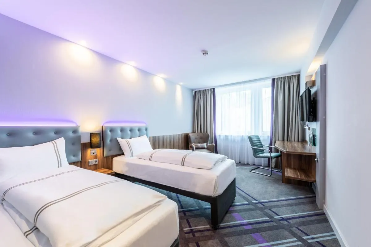 Image 1 of Premier Inn Hamburg City Alster