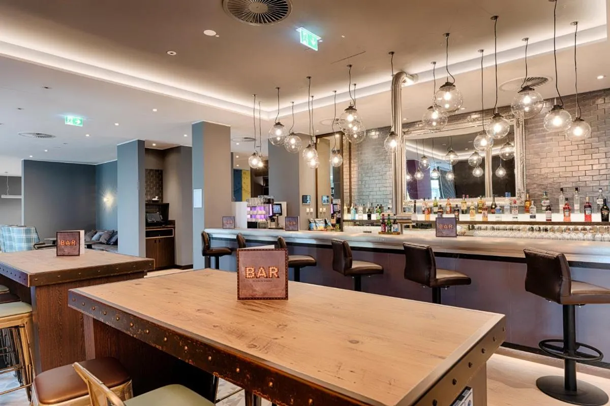 Image 3 of Premier Inn Hamburg City Klostertor