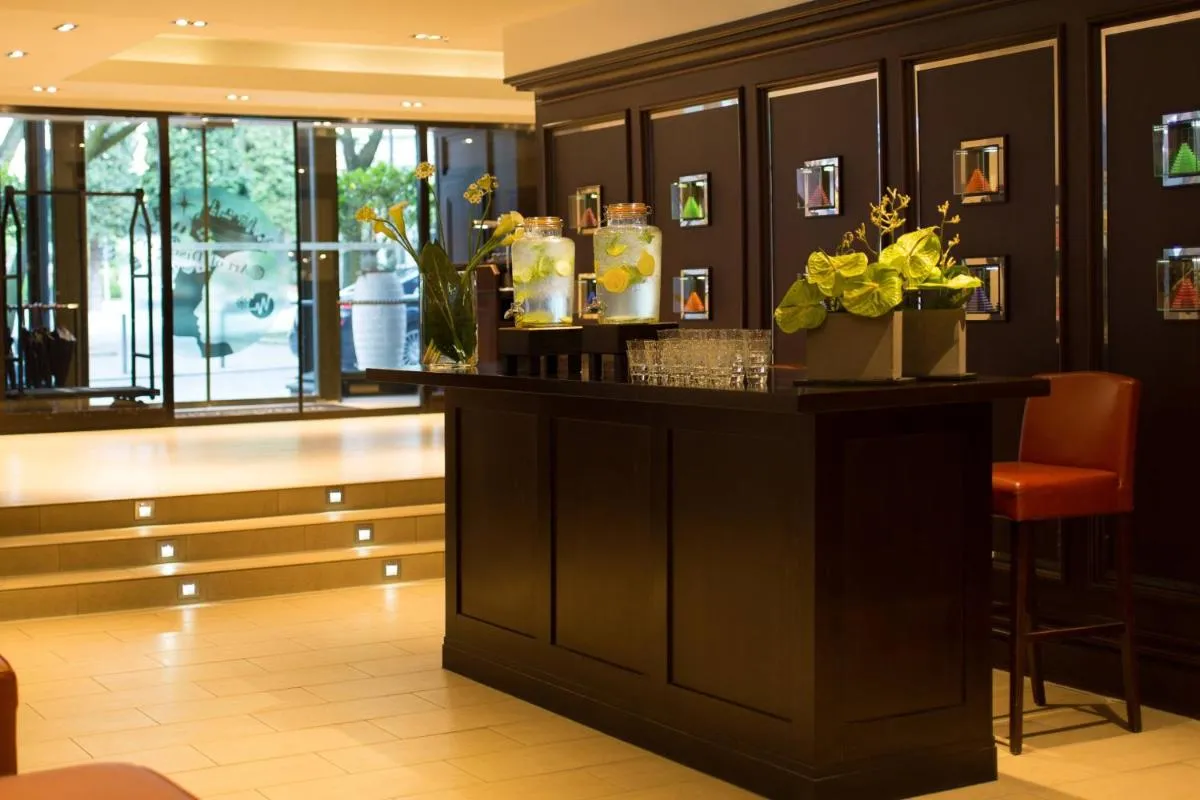 Image 6 of Renaissance Hamburg Hotel