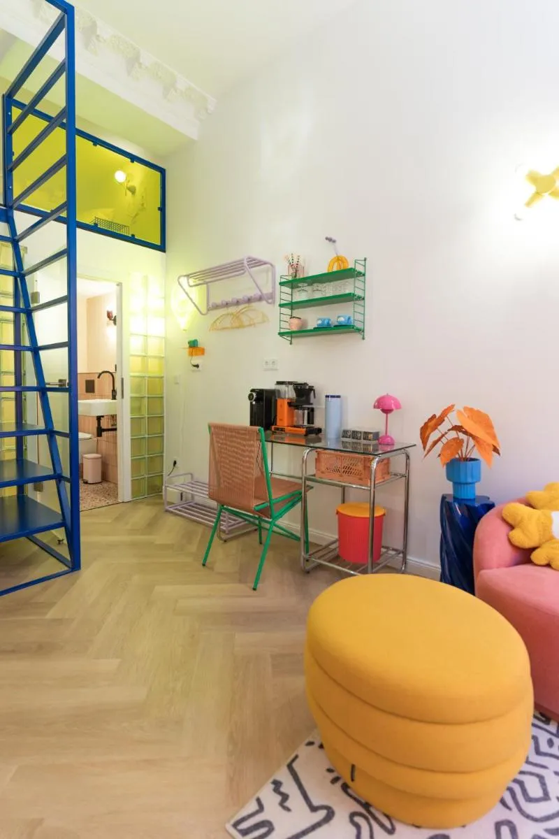 Image 6 of RetroPop Minihotel, Designerzimmer für je 2 Personen, Top Lage, WIFI