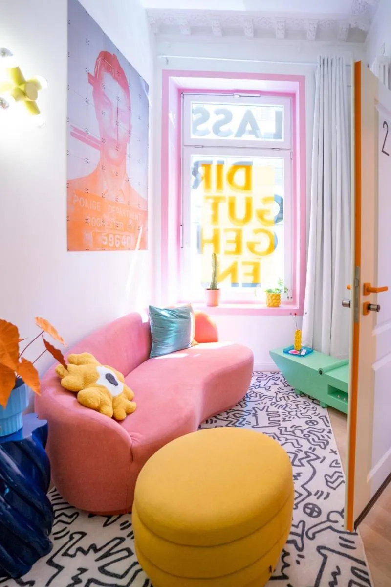 Image 5 of RetroPop Minihotel, Designerzimmer für je 2 Personen, Top Lage, WIFI