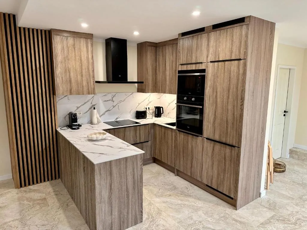 Image of Sanierte 5 Zimmer Luxus Standard Apartment auf 350qm
