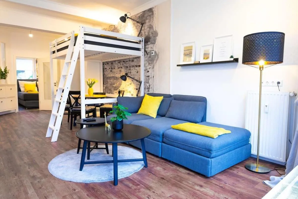 Image 2 of Shabby Chic Apartment in ideal Location
