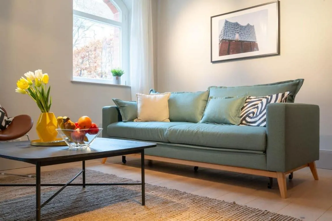 Image of Spacious 3-bedroom apartment near Eilbekpark