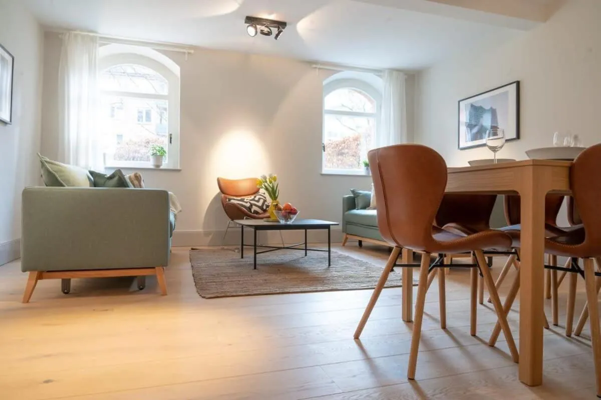 Image 3 of Spacious 3-bedroom apartment near Eilbekpark