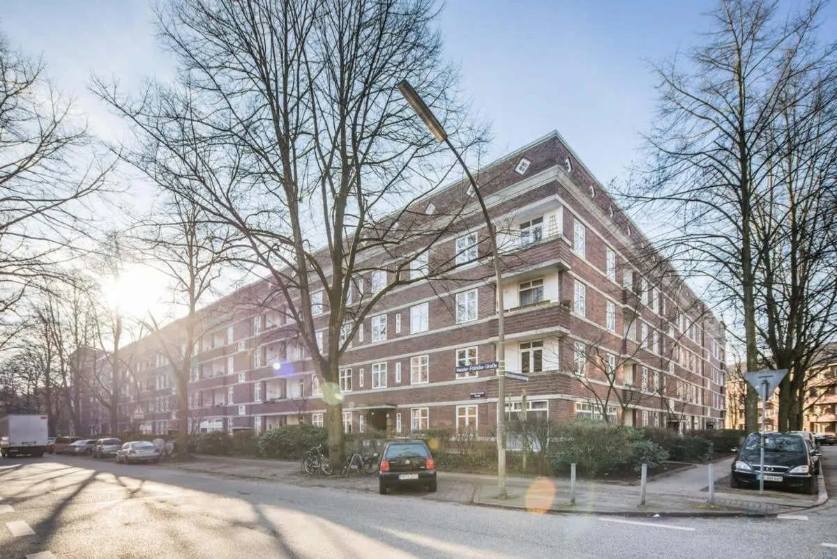 Image 5 of Spacious Two BR Close To Stadtpark and Street Parking