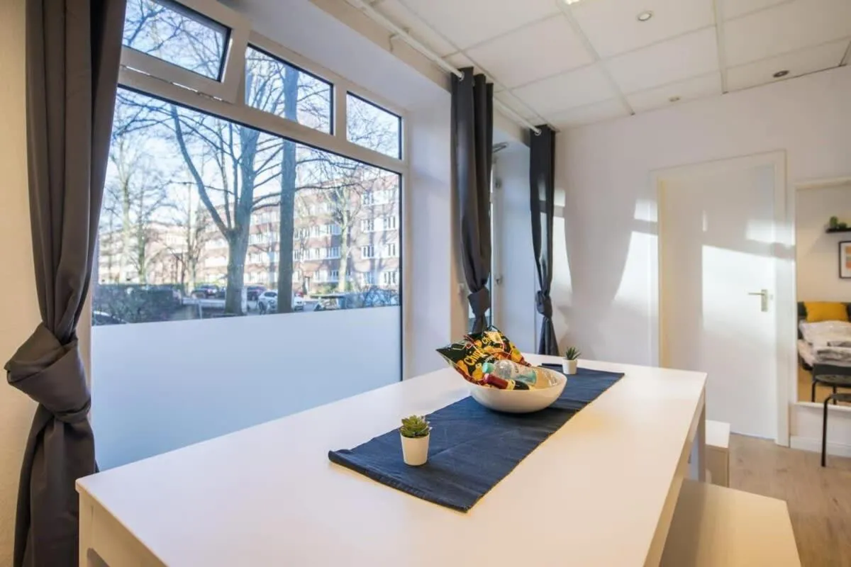 Image 3 of Spacious Two BR Close To Stadtpark and Street Parking
