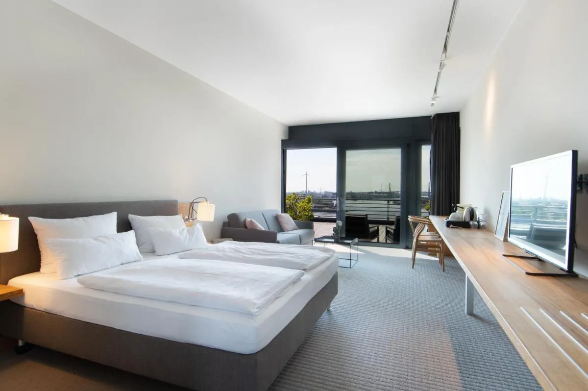 Image 4 of The Suites Rainvilleterrasse