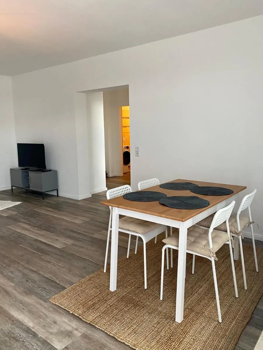 Image 2 of Zentrales Neues Apartment