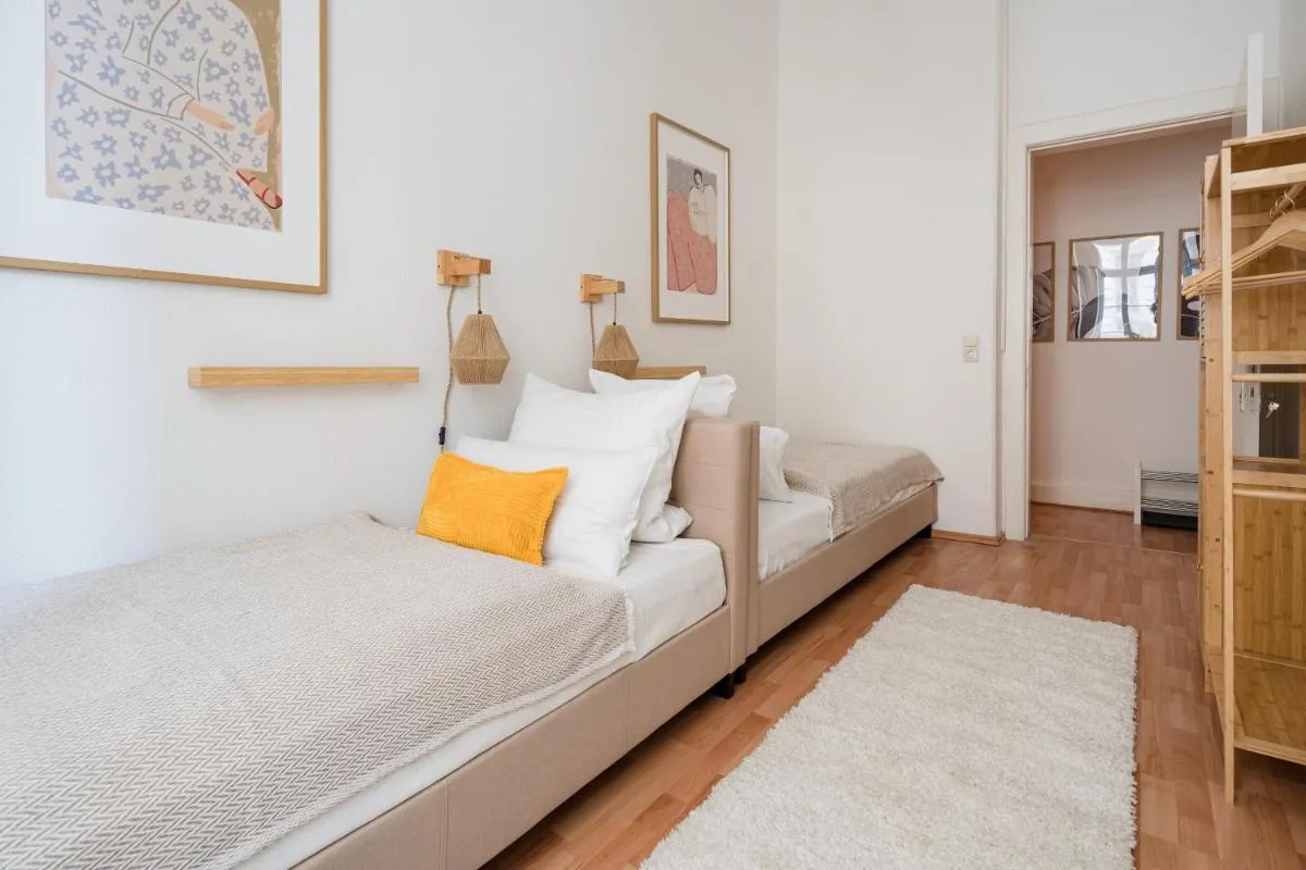 Image 3 of Alster Boho Apartment auf 150qm für bis zu 9 Gäste