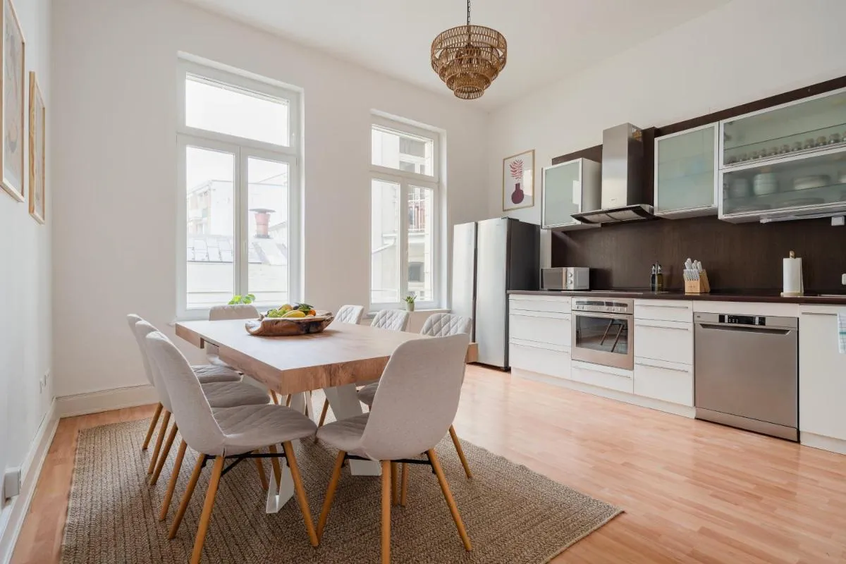 Image 2 of Alster Boho Apartment auf 150qm für bis zu 9 Gäste